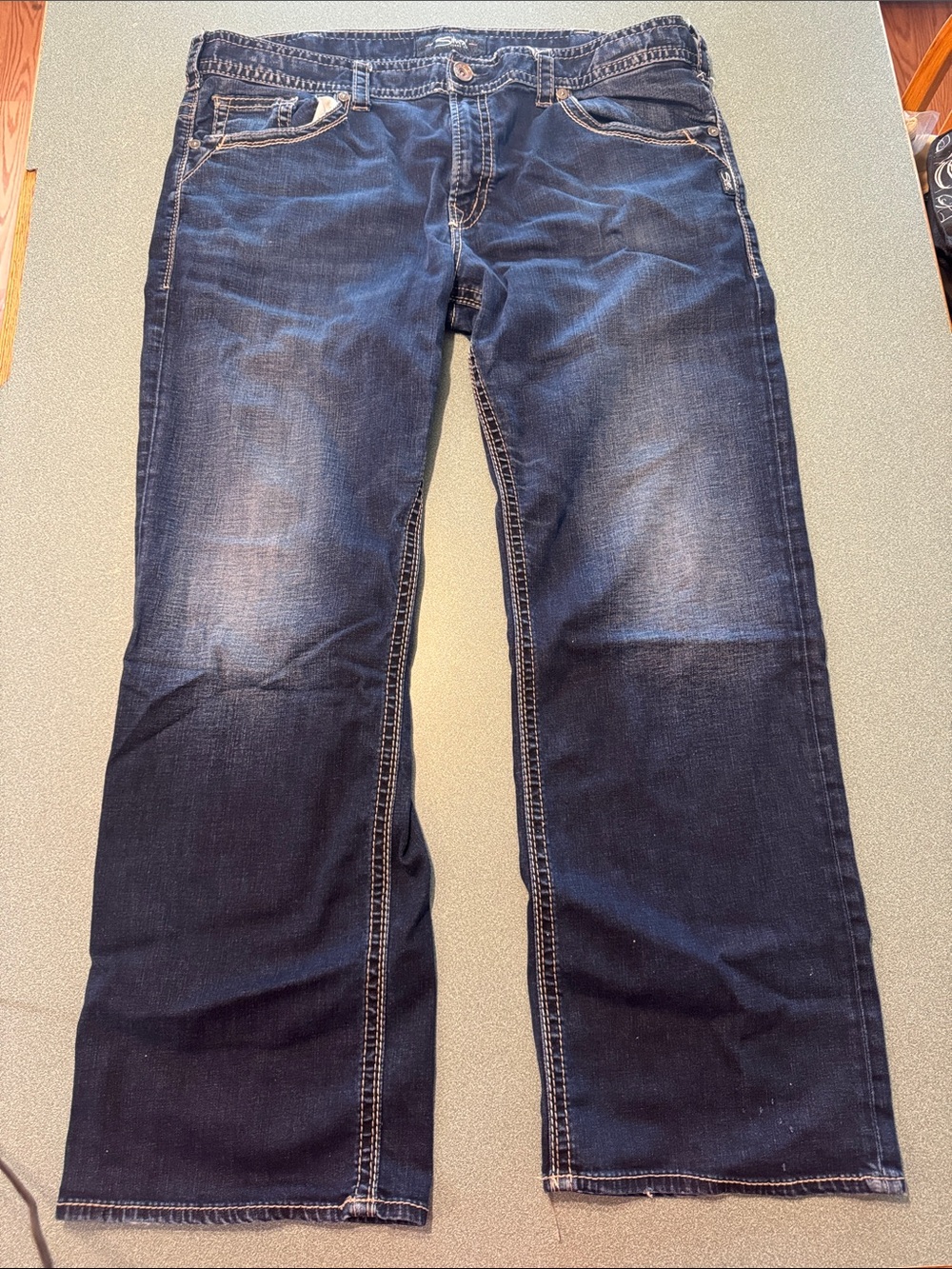 40W32L Silver Jeans Men's Dark Indigo Relaxed Fit Jeans